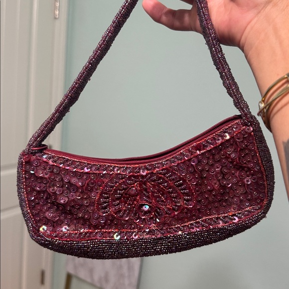 PURVA Handbags - Vintage Y2K Burgandy Beaded & Sequined Hand Bag Made in India By Purva Zip Top
